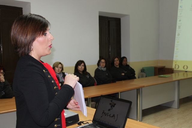 Primera charla de los alumnos del Programa Mixto Empleo-Formación para mejorar sus opciones en la búsqueda de empleo - 2, Foto 2
