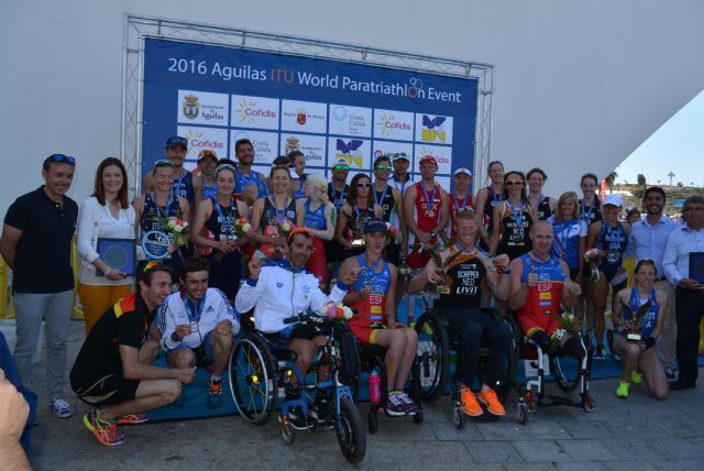 Águilas se convierte durante el fin de semana en capital del triatlón mundial - 1, Foto 1