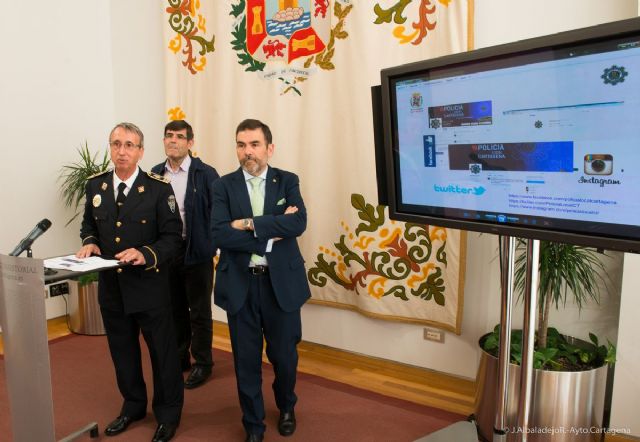 La Policía Local de Cartagena se acerca a los ciudadanos mediante Facebook, Twitter e Instagram - 2, Foto 2