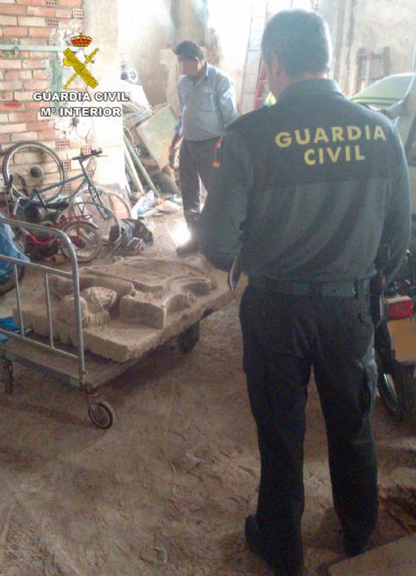 La Guardia Civil localiza un escudo heráldico del siglo XVIII declarado Bien de Interés Cultural - 4, Foto 4