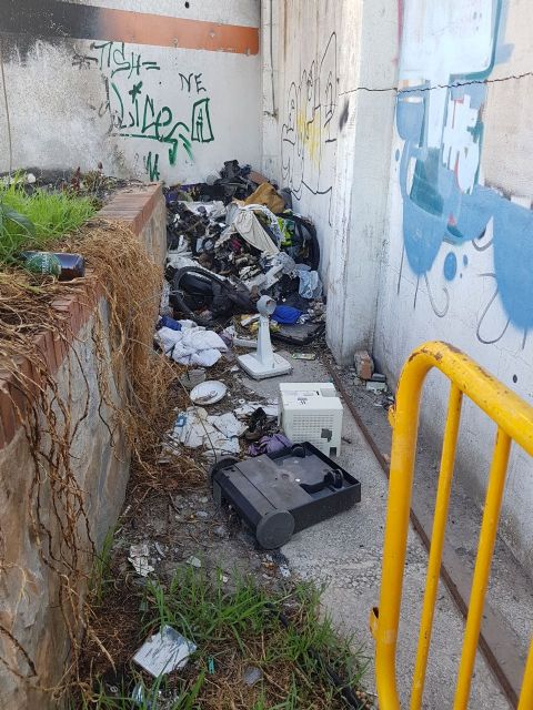 Ahora Murcia pide que se cierren los accesos al solar de las antiguas cocheras de San Pío - 2, Foto 2