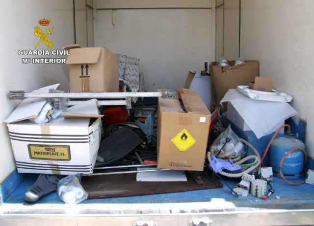 La Guardia Civil detiene a dos peligrosos delincuentes dedicados a cometer robos - 1, Foto 1