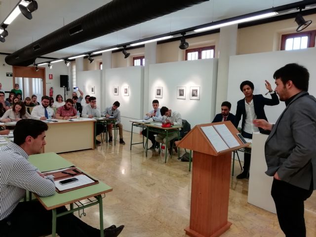 La Universidad de Murcia celebra el final de la VI liga de debate - 2, Foto 2