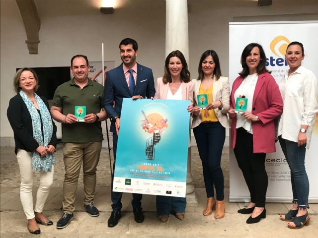 Tapa y quinto por 2´5 euros en 21 bares y 17 conciertos de música conforman la programación de la Feria del Sol De tapeo, tardeo que se celebrará los días 24, 25, 26 y 31 de mayo y 1 y 2 de junio - 1, Foto 1