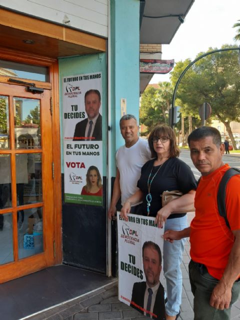 Democracia Plural continua sus visitas a los comercios - 1, Foto 1