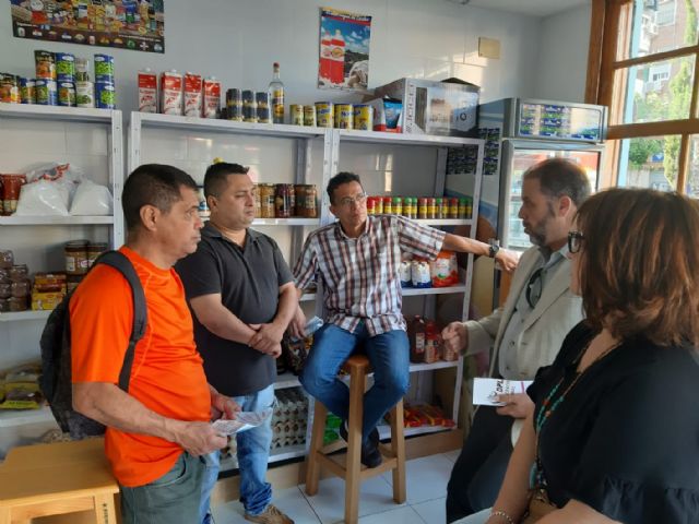 Democracia Plural continua sus visitas a los comercios - 2, Foto 2