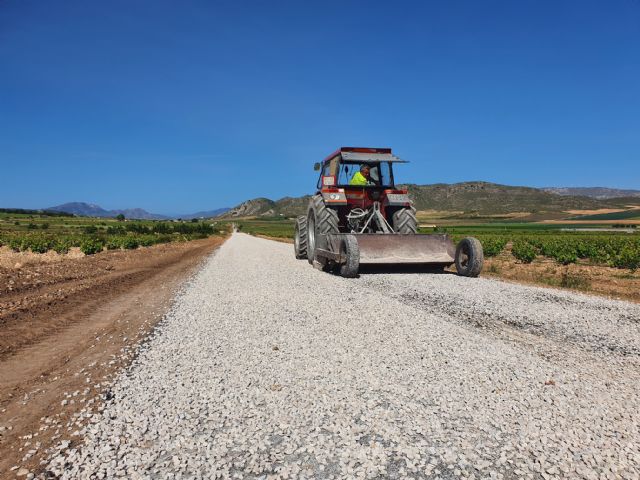 Mejoran la seguridad de los más de 1.600 usuarios que transitan diariamente por la vía que une Jumilla con la Sierra del Carche - 2, Foto 2