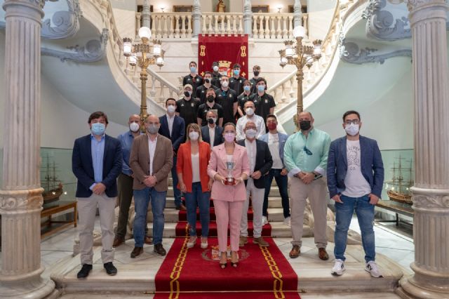La alcaldesa recibe al FC Cartagena Baloncesto tras lograr el ascenso a la Liga LEB Plata - 1, Foto 1