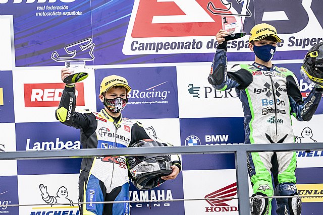 Carlos Cano consigue su primer podio en Moto4 - 3, Foto 3