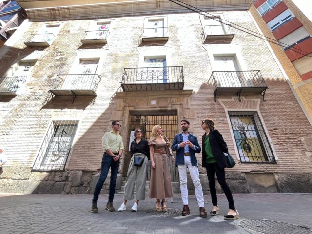 Las 14 ventanas del Palacio de Santa Quiteria lucen la nueva exposición ´Insecta´ - 2, Foto 2