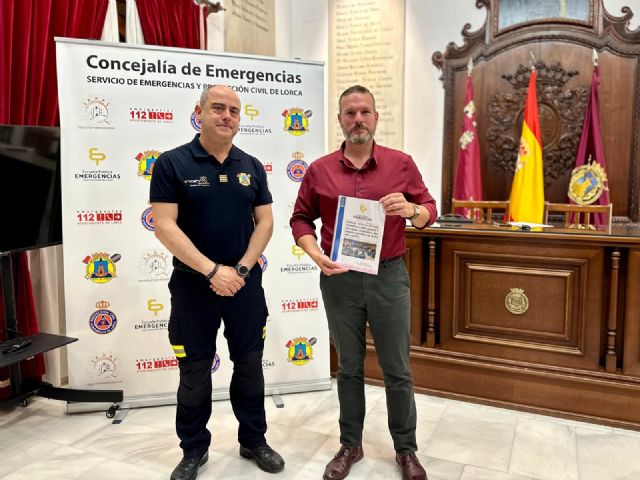 En Lorca, el sistema de comunicación satelital permitió al dispositivo de Emergencias garantizar la conexión y la operatividad del servicio durante el apagón - 2, Foto 2