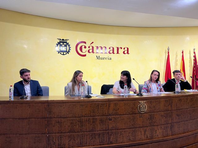 La UMHC aborda la comunicación sanitaria en una jornada en la Cámara de Comercio de Murcia - 3, Foto 3