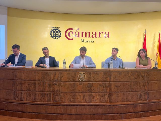 La UMHC aborda la comunicación sanitaria en una jornada en la Cámara de Comercio de Murcia - 4, Foto 4