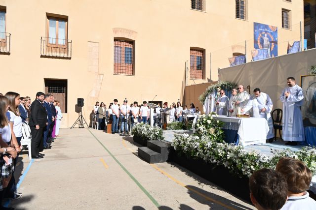 López Miras participa en el 30 aniversario de la Cooperativa de Enseñanza San Francisco de Asís de Lorca y recuerda que la Región garantiza la libertad de elección de centro - 3, Foto 3