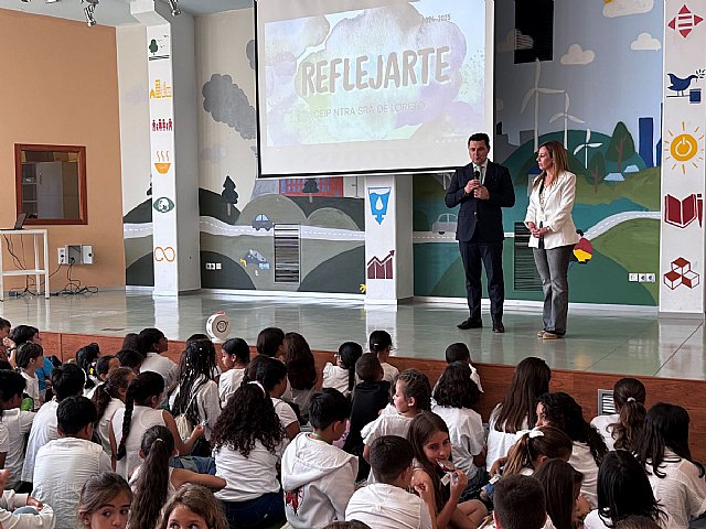 El programa Educación Responsable de la Fundación Botín reúne a escolares de San Javier y San Pedro del Pinatar en una jornada de exposición y puesta en común - 1, Foto 1