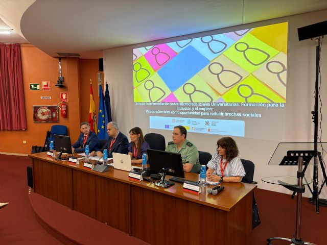 La Universidad de Murcia reivindica las microcredenciales como herramienta clave para reducir brechas sociales y mejorar la empleabilidad - 2, Foto 2
