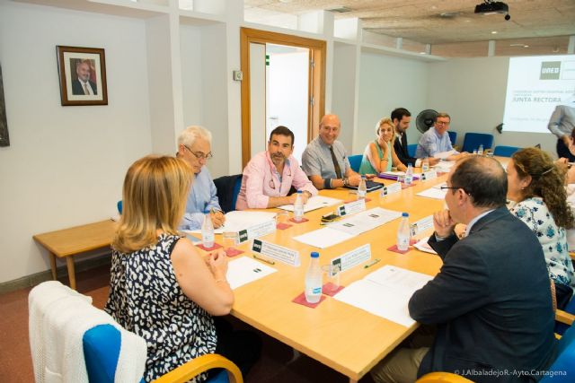 El Ayuntamiento mantiene su compromiso de colaboración económica con la UNED para el próximo ejercicio - 3, Foto 3