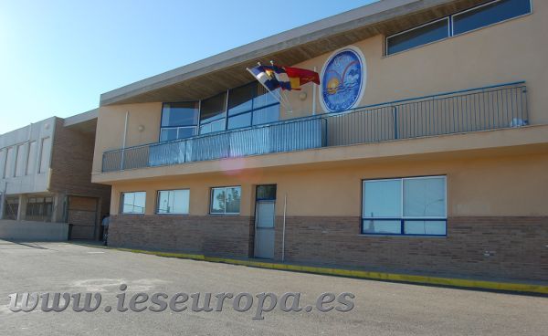 Moreno visita el I.E.S. Europa por la implantación del nuevo TAFAD - 2, Foto 2