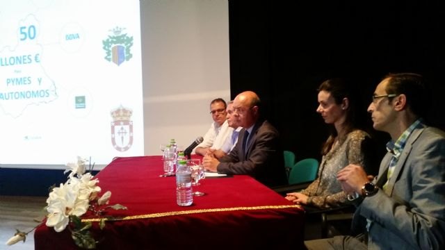 Hacienda anima a los empresarios del Valle de Ricote a invertir mediante los créditos avalados por la Comunidad - 1, Foto 1