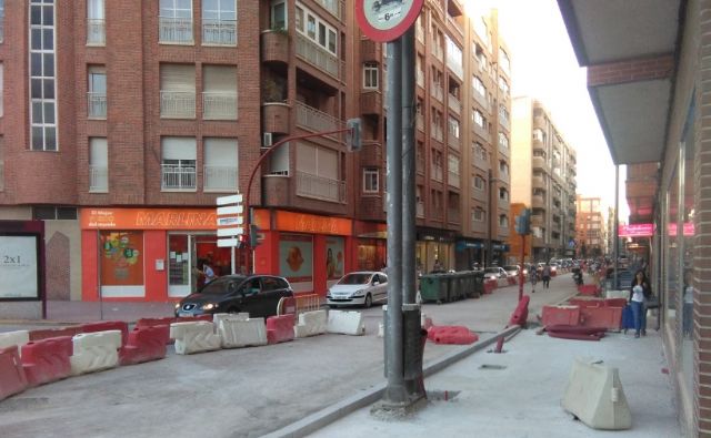 El PSOE pide al PP que las farolas retiradas por las obras en la ciudad se aprovechen para mejorar la iluminación en espacios públicos de barrios y pedanías - 1, Foto 1