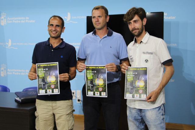 San Pedro del Pinatar acoge un campeonato de fútbol base con 32 equipos de ocho provincias - 1, Foto 1