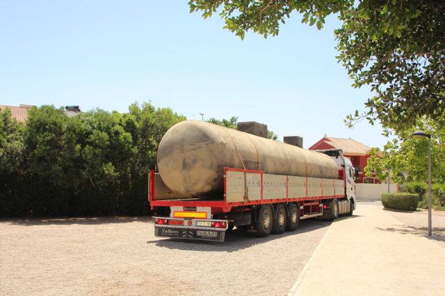 Retirados los depsitos de gas de los jardines de Alhama, Foto 1