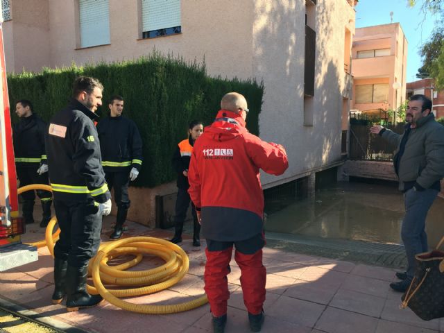 El Ayuntamiento reconoce la labor de voluntarios, empresas, instituciones y particulares durante las inundaciones de diciembre - 2, Foto 2