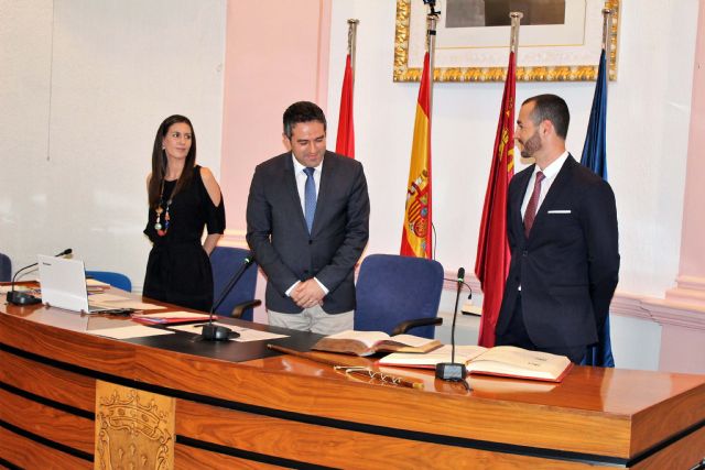 Juan Antonio Mata, nuevo concejal del Partido Popular en Alcantarilla, sustituyendo a Laura Sandoval al pasar al gobierno regional como directora general de Ordenación del Territorio, Arquitectura y Vivienda - 2, Foto 2