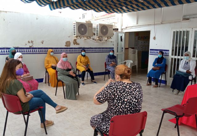 Los talleres de promoción para mujeres inmigrantes de los Centros Interculturales cierran el curso - 1, Foto 1
