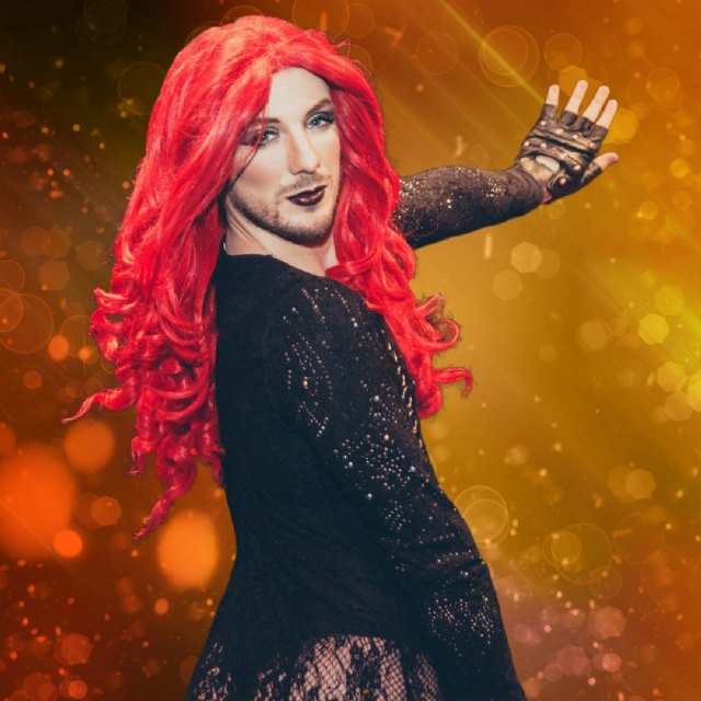 Tina Equis, un huracán rojo lleno de energía y celebración - 5, Foto 5