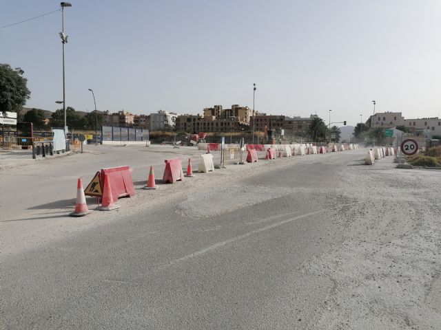 IU exige explicaciones sobre el inaceptable retraso de las obras en la rotonda de San Antonio - 2, Foto 2