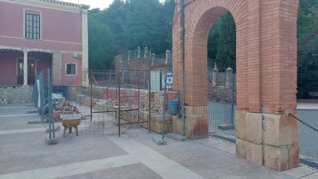 Comienzan las obras de reparación del muro de cerramiento del atrio del Santuario de Santa Eulalia, Foto 3