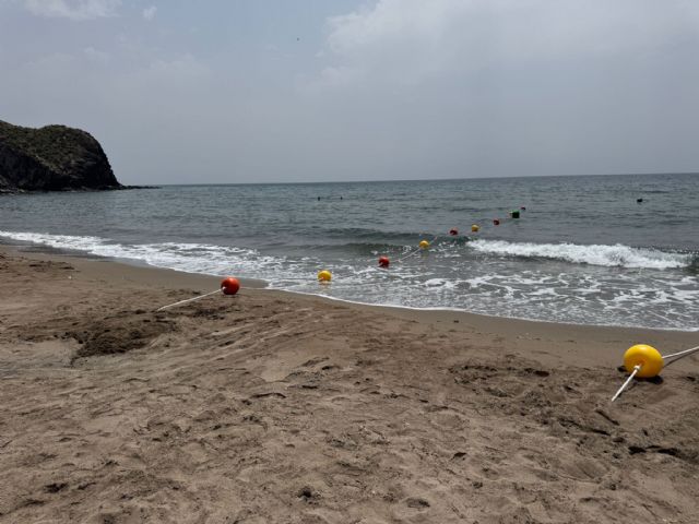 El Gobierno de Lorca lleva a cabo la puesta a punto de las playas de Calnegre de cara al inicio de la temporada estival - 1, Foto 1