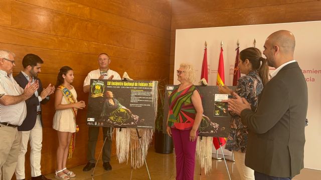 Murcia acoge el XXI Encuentro Nacional de Folklore con grupos de Mallorca y la Región y un homenaje al atleta Miguel Ángel López - 4, Foto 4