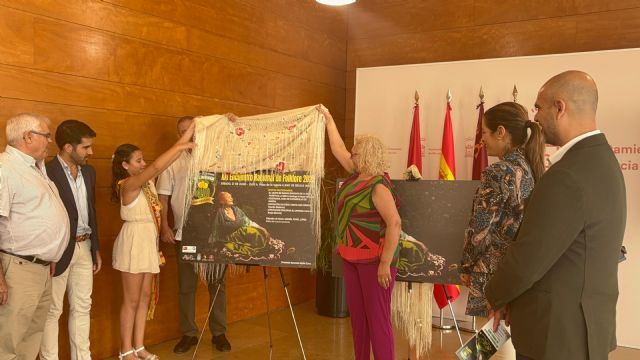 Murcia acoge el XXI Encuentro Nacional de Folklore con grupos de Mallorca y la Región y un homenaje al atleta Miguel Ángel López - 5, Foto 5
