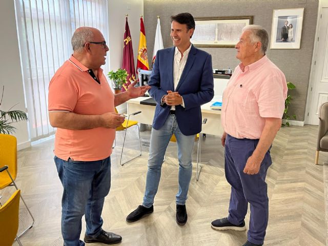 El molinense Luis García Mondéjar, exjefe de protocolo del Ayuntamiento, será el pregonero de las Fiestas Patronales de Molina de Segura 2025 - 1, Foto 1