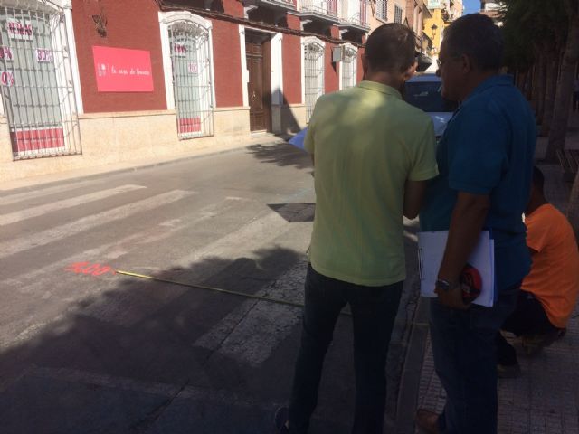 The works of conditioning of the sidewalks in Juan XXIII Street are started, Foto 8