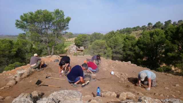 Finalizan excavaciones arqueológicas en el poblado de la Edad del Bronce del Cerro del Tío Pimentón - 1, Foto 1