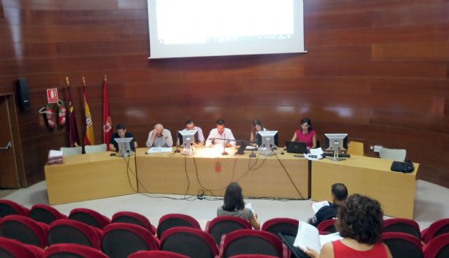 La Mesa de Contratación estudia los proyectos de los 10 licitadores de la fase 1 de obras de la Cárcel Vieja - 1, Foto 1