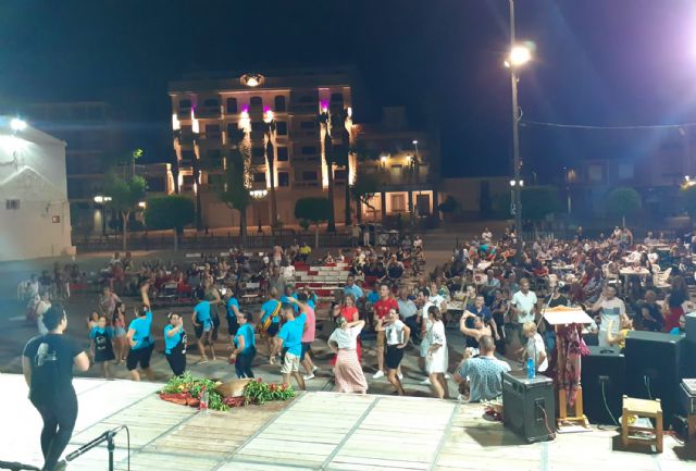 La peña L'Almazara cerró su 34ª Semana Cultural con la muestra nacional de folklore Joaquín Fernández Dólera - 4, Foto 4