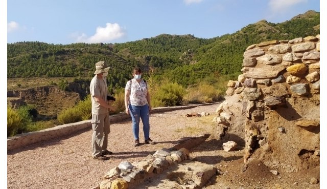 The works to improve the consolidation of prehistoric architectural structures begin at the La Bastida archaeological site, Foto 4