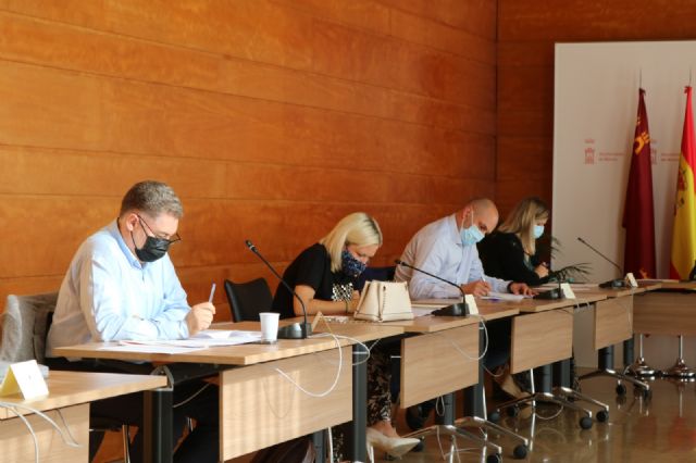 Luz verde al procedimiento abierto para la contratación del Servicio de Gestión de Información Turística del Destino Murcia - 1, Foto 1