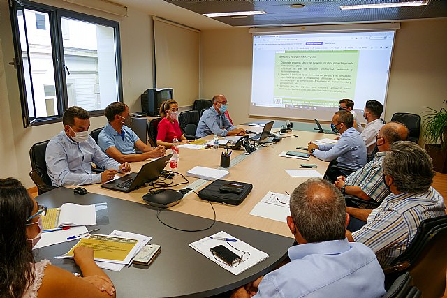 El Ayuntamiento crea una mesa de trabajo con empresarios y vecinos para la instalación de plantas fotovoltaicas - 1, Foto 1