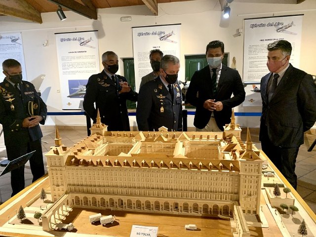 El Museo de San Javier acoge hasta el 1 de agosto la exposición Volar, historia de una aventura - 1, Foto 1