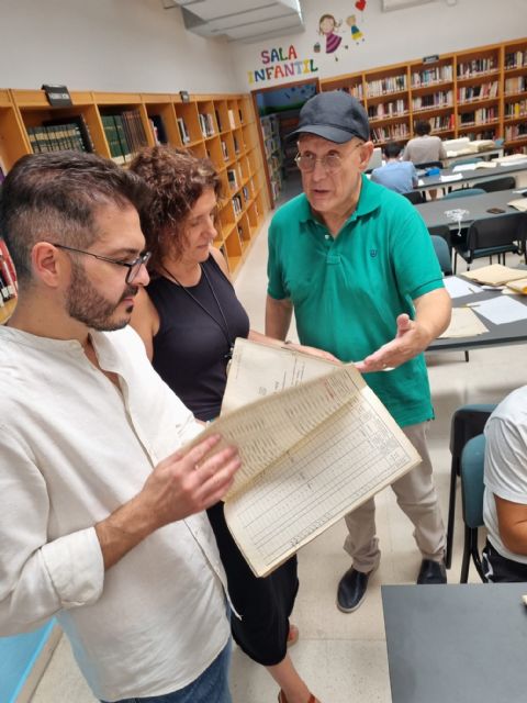 Estudiantes de Historia de la UMU vuelven a catalogar el Archivo Histórico Municipal de Bullas - 1, Foto 1