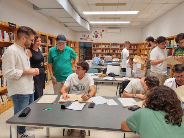 Estudiantes de Historia de la UMU vuelven a catalogar el Archivo Histórico Municipal de Bullas - 3, Foto 3
