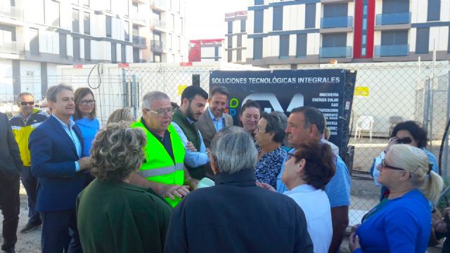 La gestión de la reconstrucción del barrio de San Fernando tras los terremotos lleva a su presidente, Fernando Roldán, a dar nombre a su parque - 2, Foto 2