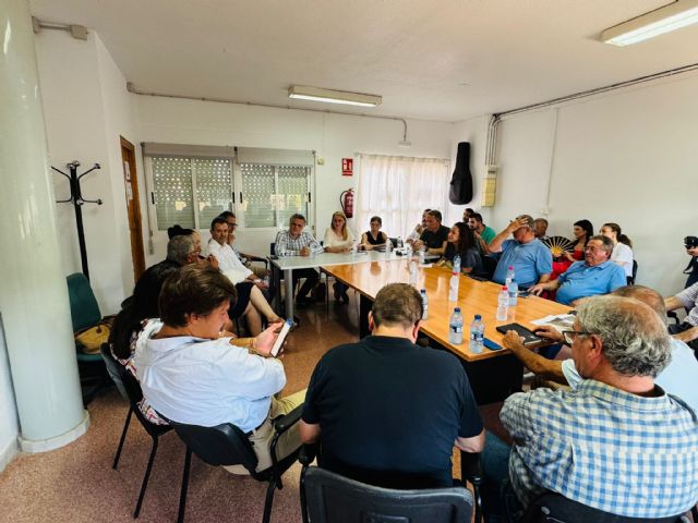 El alcalde expresa su total apoyo a las reivindicaciones de los representantes vecinales de Torrecilla y Campillo en la reunión con la delegada del Gobierno - 3, Foto 3