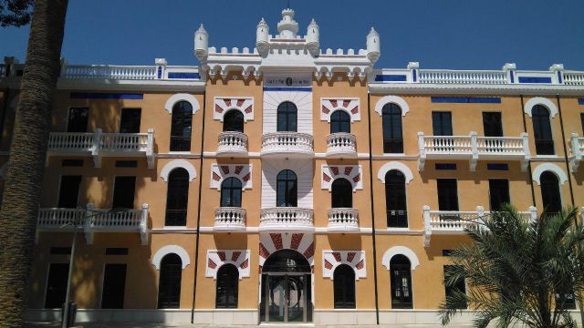 Huermur pide información sobre la desaparición de la verja catalogada del Cuartel de Artillería - 1, Foto 1