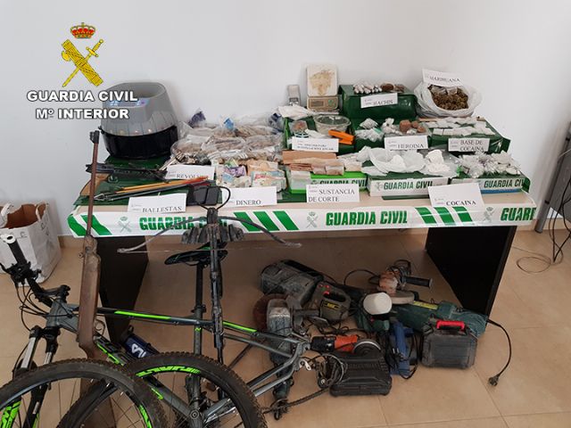 La Guardia Civil desmantela un activo punto de venta de drogas al menudeo en Puerto de Mazarrón - 3, Foto 3